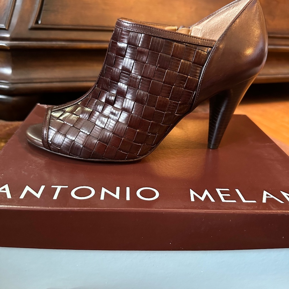 New- Never Worn: Antonio Melani Tyler Ankle Boot